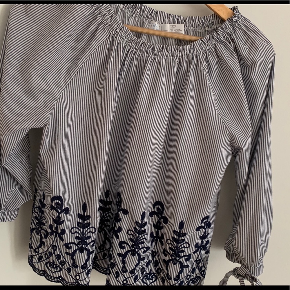 Hot for summer must have shirt!